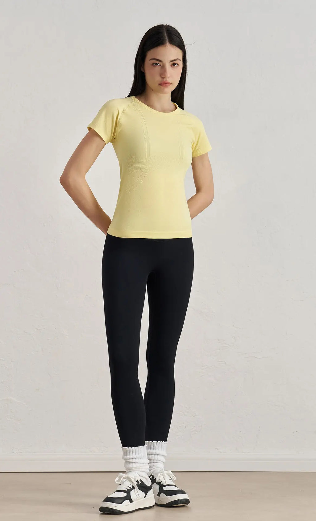 Seamless Grace Sculpt Tee opelle motion