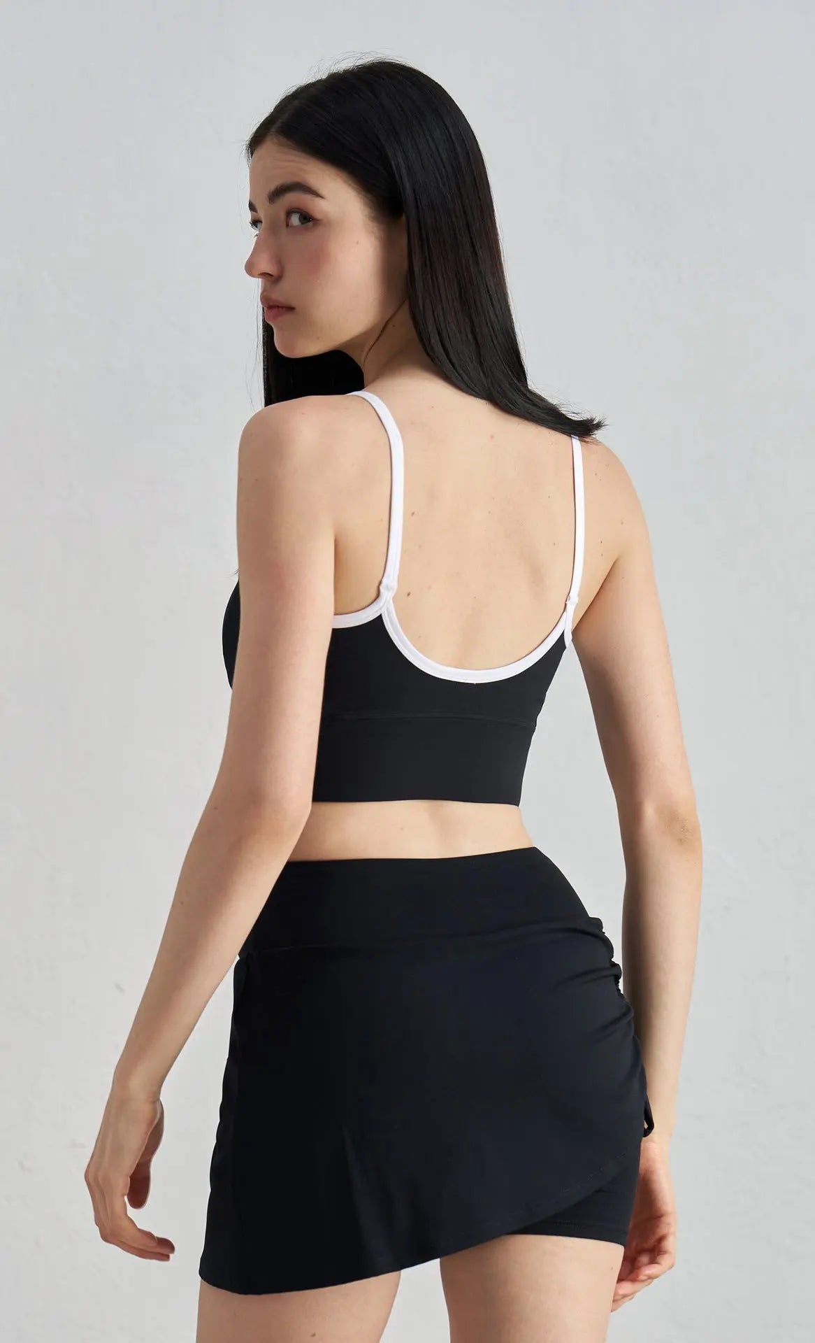 U-Back Strappy Sports Bra Opelle motion