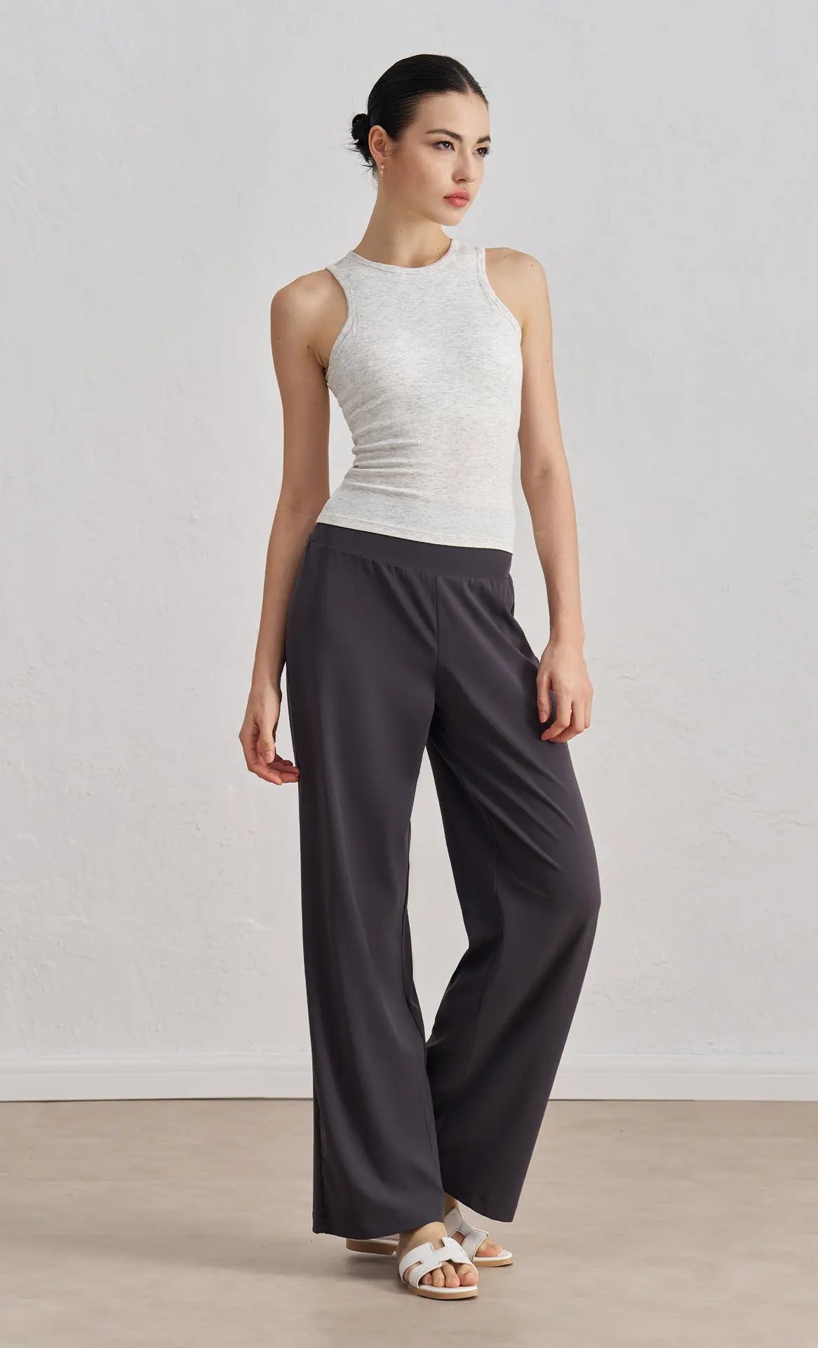 SwanLine Ribbed Modal Bra Tank - Opelle motion