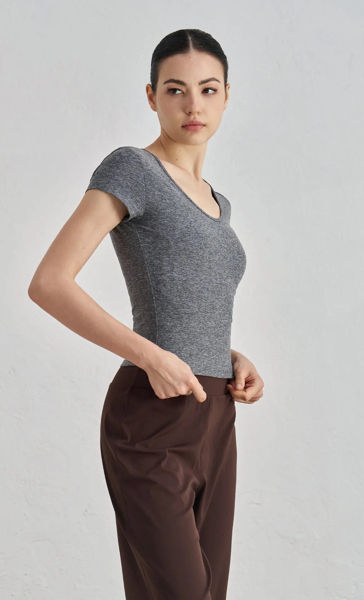 Elevate Curve Yoga Tee opelle motion