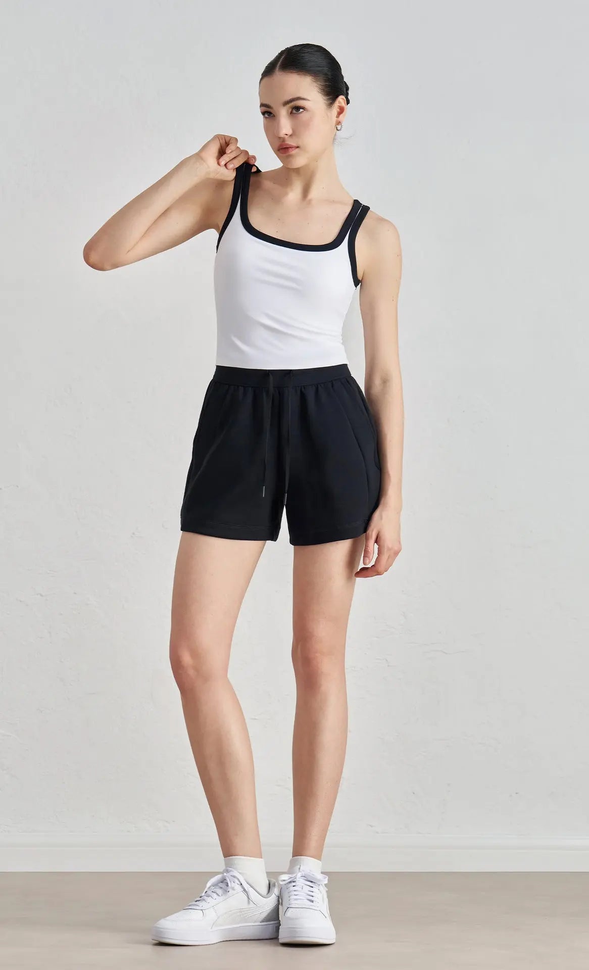 Colorblock U-Neck Sports Bra Tank opelle motion