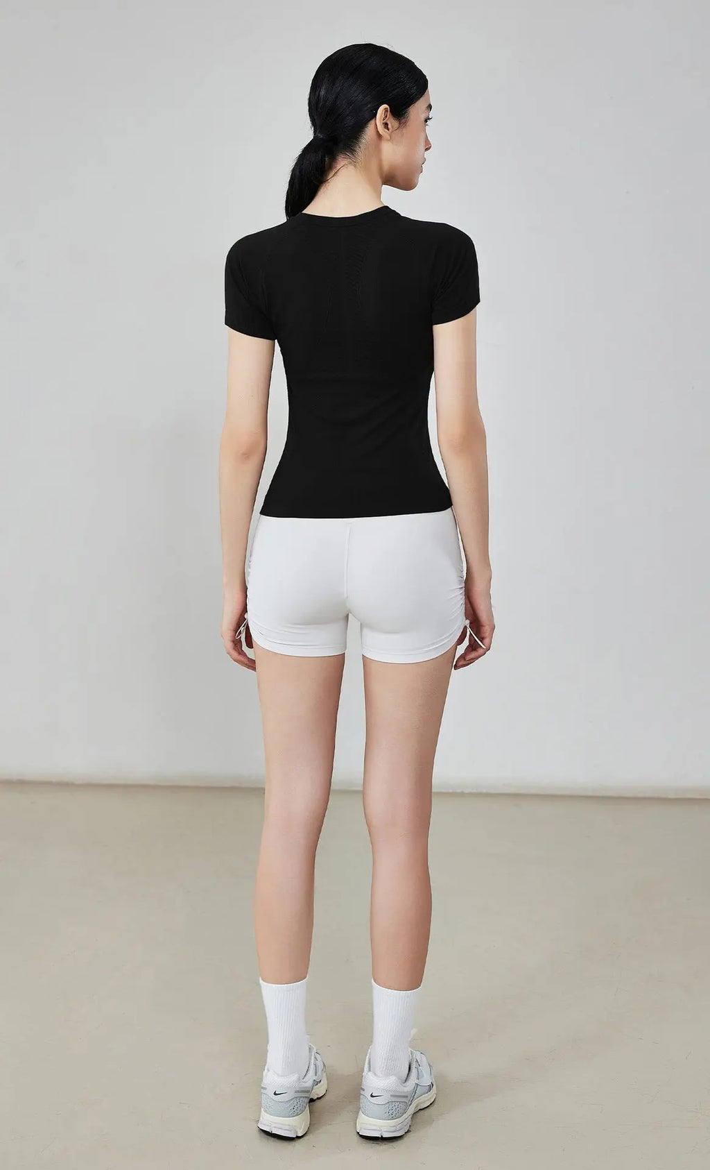 Seamless ContourDry Tee - Opelle motion