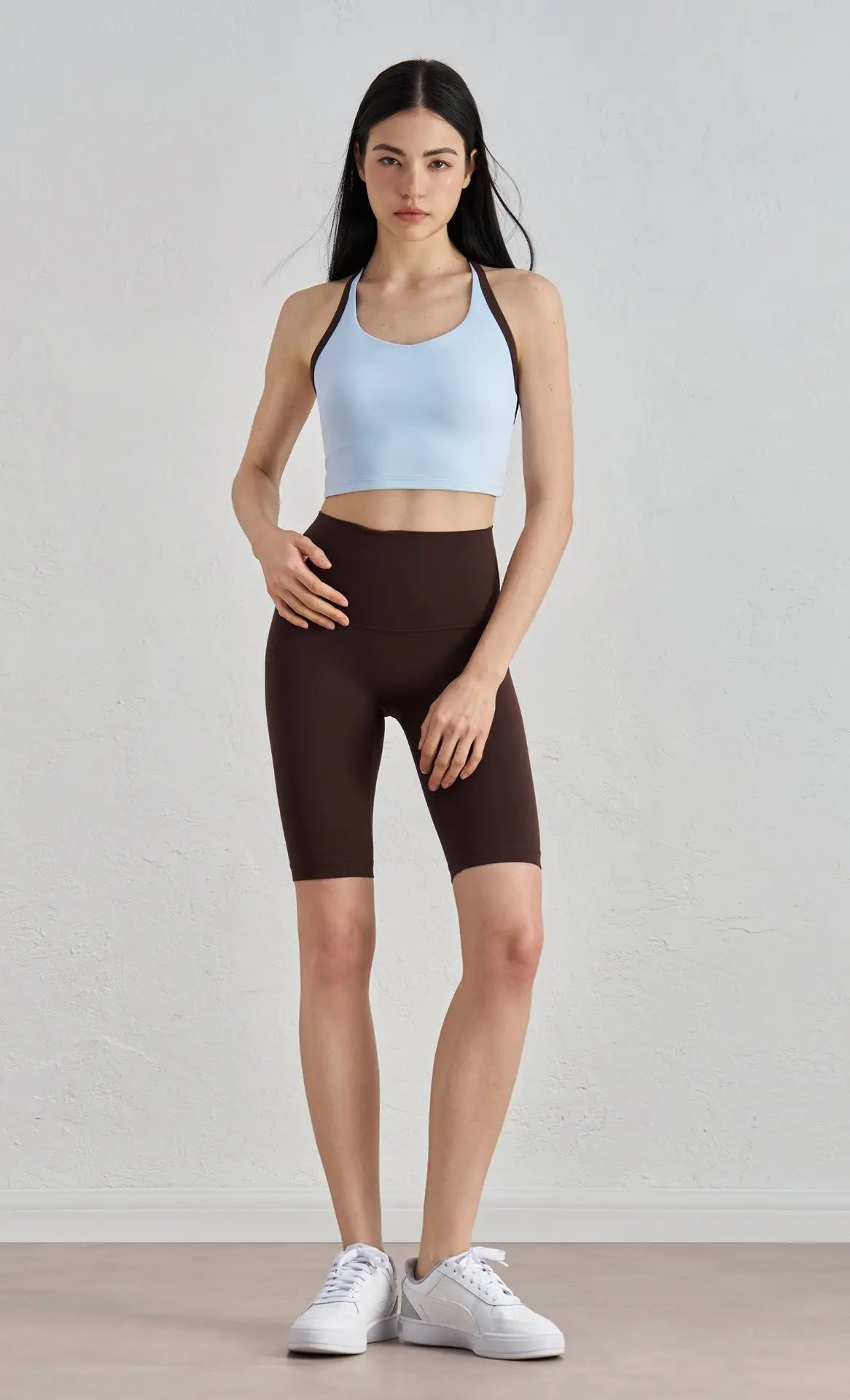 AmeriFit Halter Sports Bra opelle motion