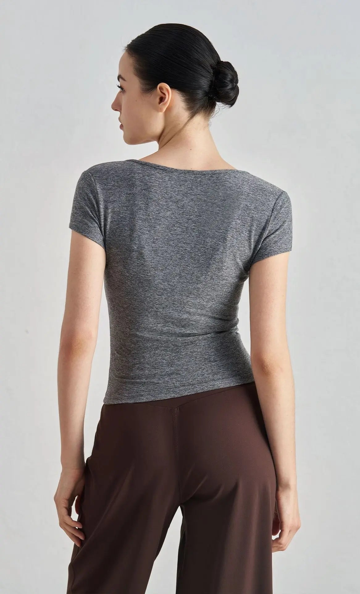 Elevate Curve Yoga Tee opelle motion