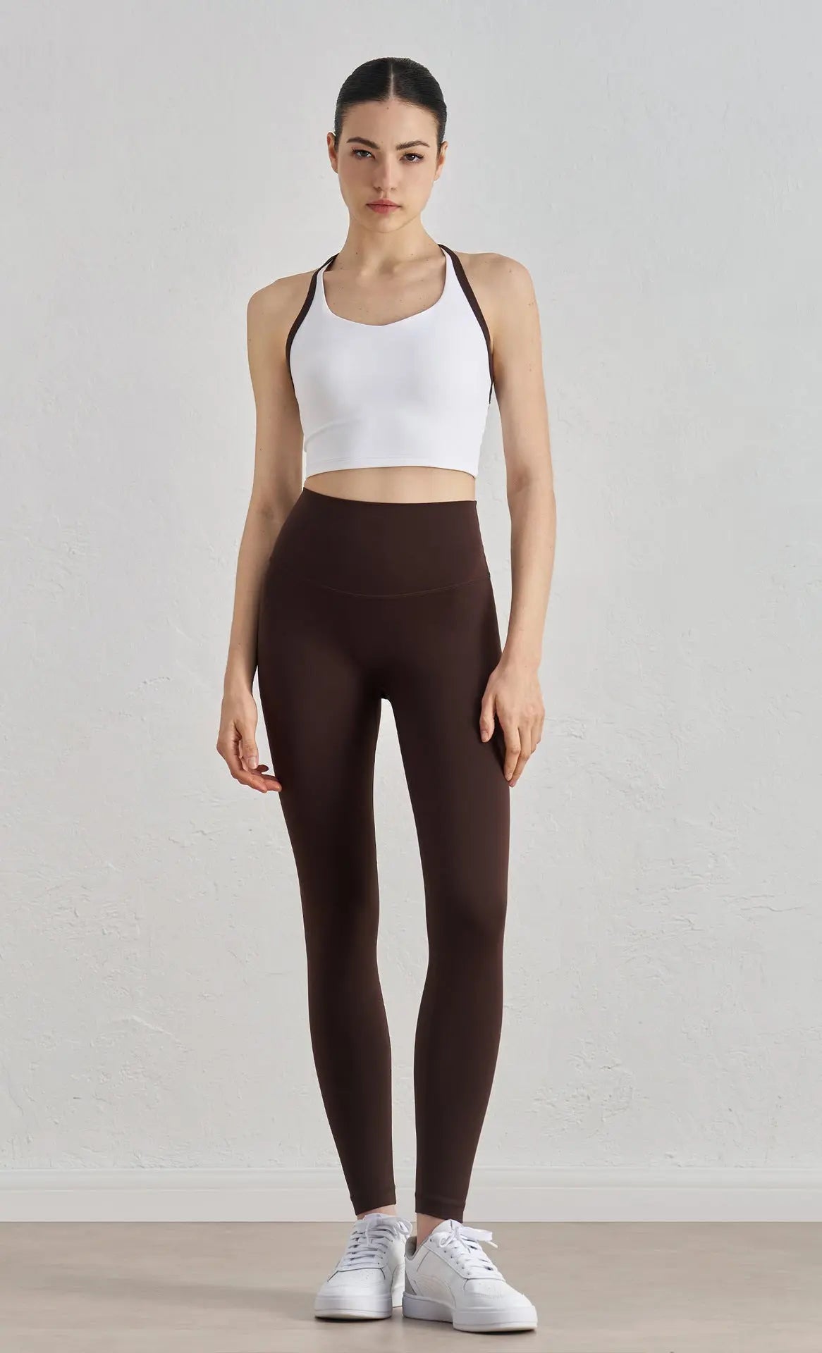 AmeriFit Halter Sports Bra opelle motion