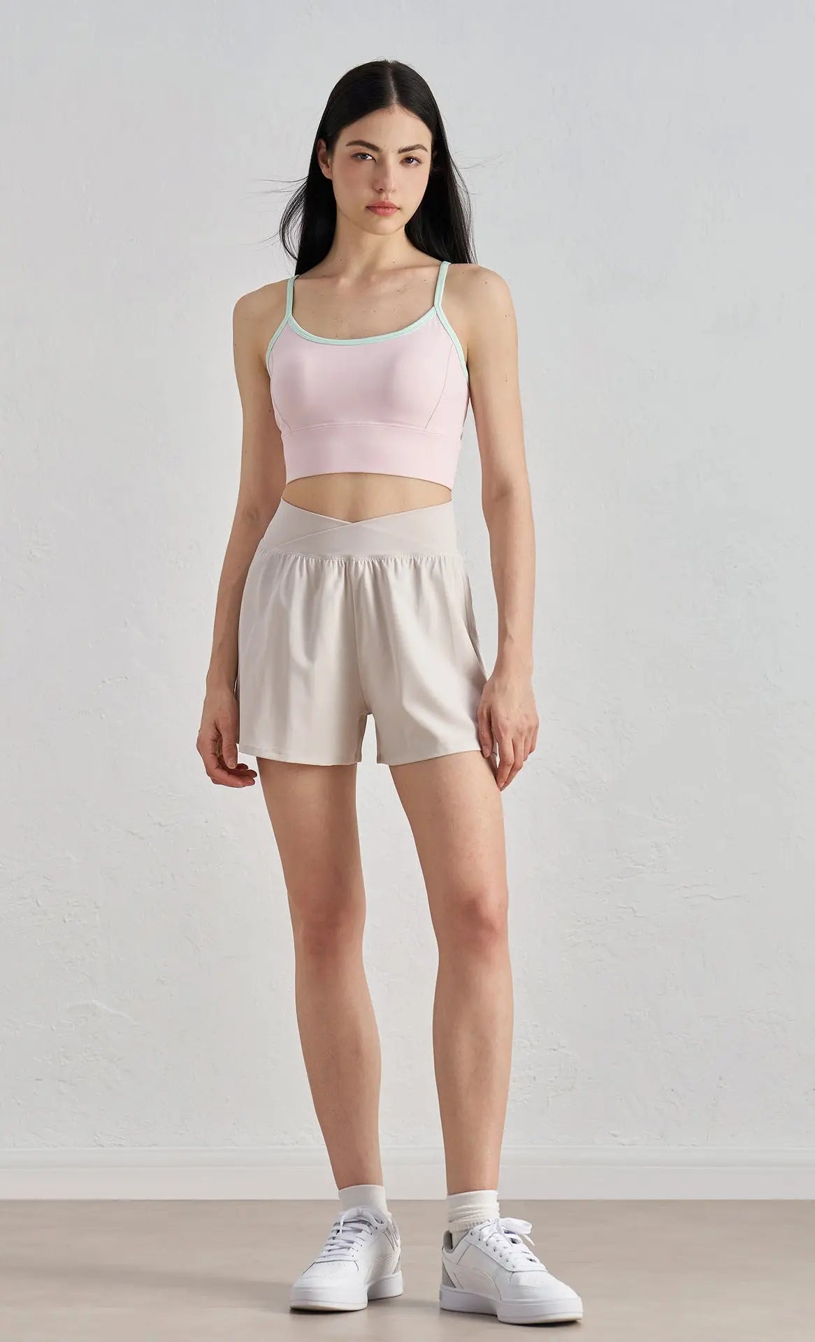 U-Back Strappy Sports Bra Opelle motion